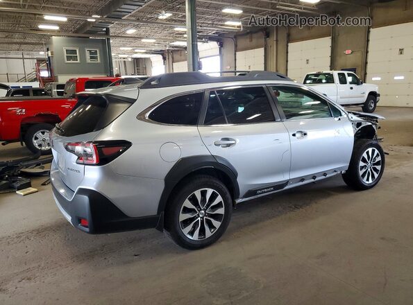 4S4BTANCXP3204933 2023 SUBARU OUTBACK Silver Задня права чверть