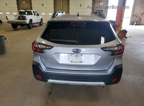 4S4BTANCXP3204933 2023 SUBARU OUTBACK Silver Вид ззаду