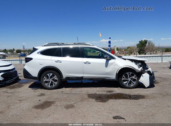 4S4BTAPC0L3156706 2020 SUBARU OUTBACK White Widok wnętrza z tyłu