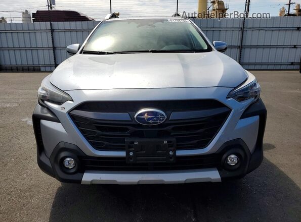 4S4BTAPC0R3198379 2024 SUBARU OUTBACK Silver წინა ხედი