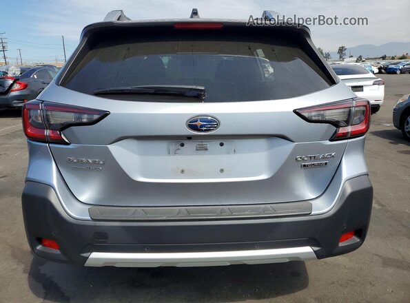 4S4BTAPC0R3198379 2024 SUBARU OUTBACK Silver უკანა ხედი