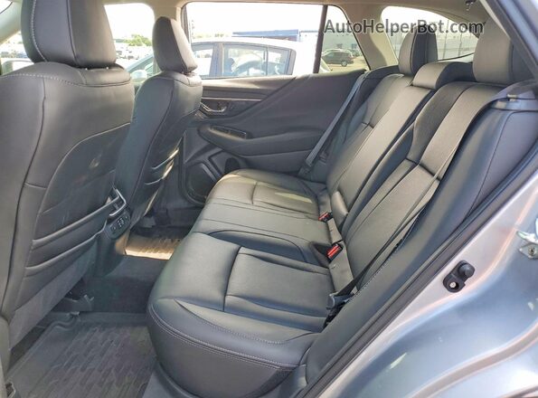 4S4BTAPC0R3198379 2024 SUBARU OUTBACK Silver უკანა სალონის ხედი