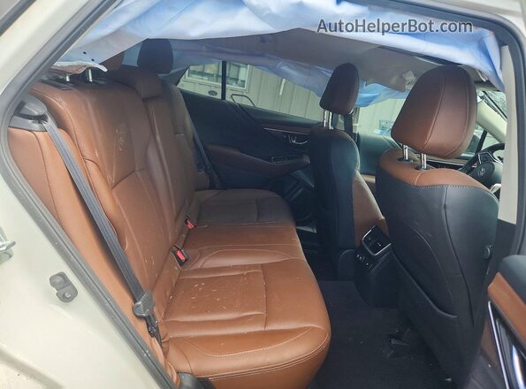 4S4BTAPC1N3248538 2022 SUBARU OUTBACK Белый Вид задней части салона