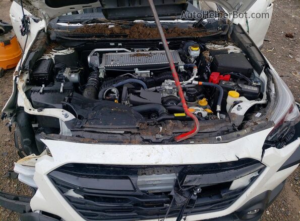 4S4BTGLD8R3232814 2024 SUBARU OUTBACK White Widok komory silnika