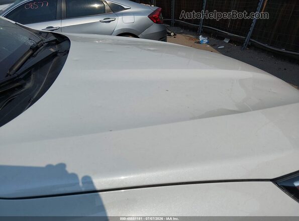 4S4BTGND2M3178173 2021 SUBARU OUTBACK White Widok z przodu