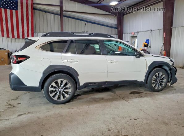 4S4BTGND3R3170574 2024 SUBARU OUTBACK Белый Задняя правая четверть