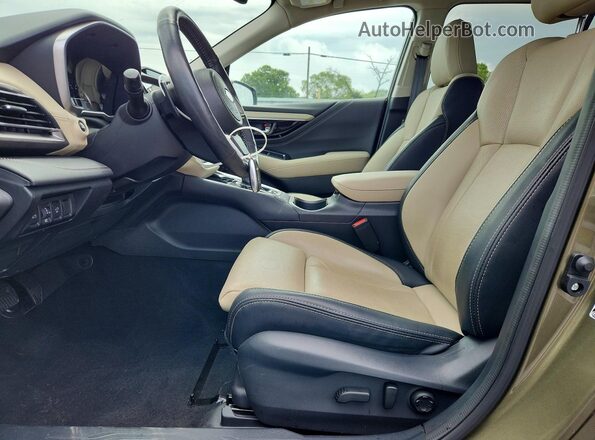 4S4BTGND4S3122927 2025 SUBARU OUTBACK Зеленый Вид салона спереди