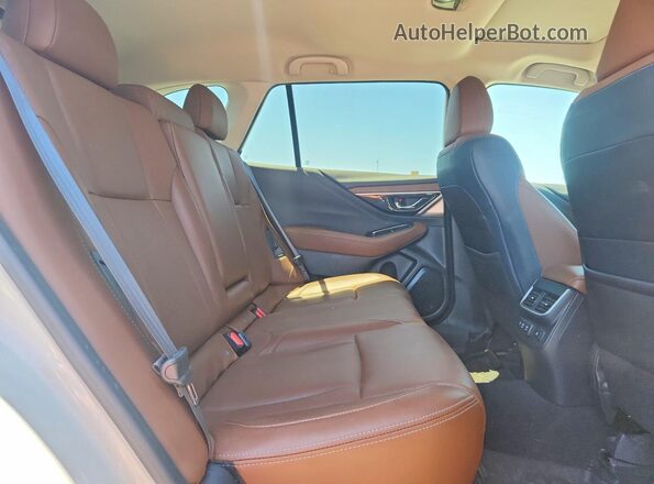 4S4BTGPD2L3175964 2020 SUBARU OUTBACK White Вид задніх сидінь