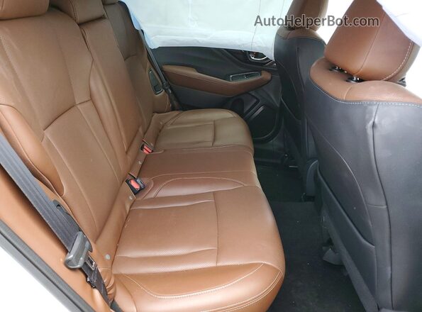 4S4BTGPD7M3173645 2021 SUBARU OUTBACK White Вид задньої частини салону
