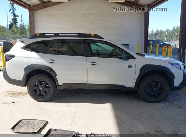 4S4BTGSDXP3132180 2023 SUBARU OUTBACK Белый Вид задней части салона