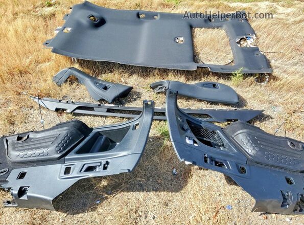 4S4BTGUD2N3184896 2022 SUBARU OUTBACK Black Engine compartment view