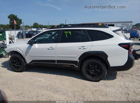 4S4BTGUD2R3135056 2024 SUBARU OUTBACK Белый Панорамный вид салона 360°