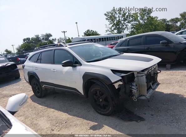 4S4BTGUD2R3135056 2024 SUBARU OUTBACK Белый Вид задней части салона