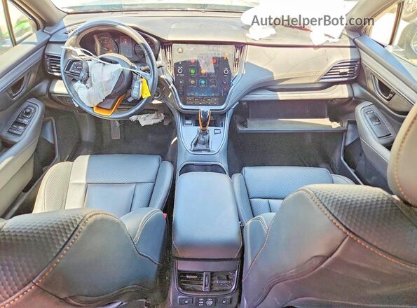 4S4BTGUD7R3155903 2024 SUBARU OUTBACK Blue Vista del salpicadero