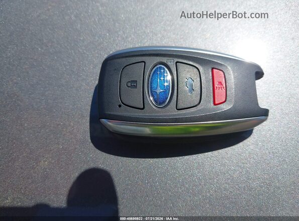 4S4GUHD63T3777769 2026 SUBARU CROSSTREK Silver Вид панелі приладів
