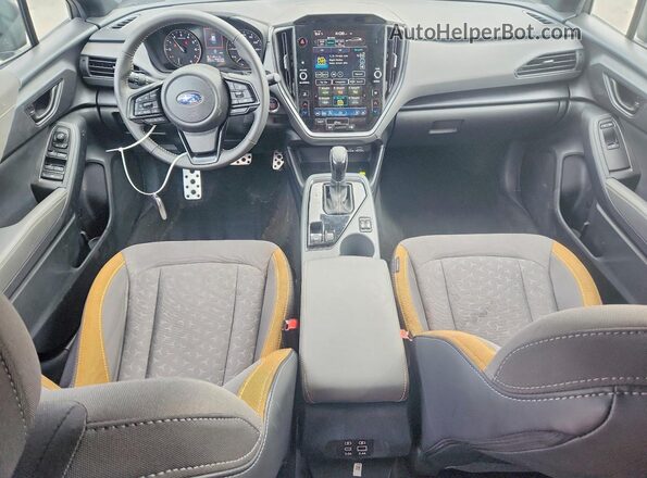 4S4GUHF61S3747195 2025 SUBARU CROSSTREK Black Առջևի վահանակի տեսք