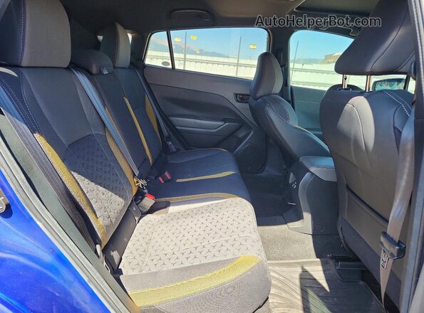 4S4GUHF62R3702681 2024 SUBARU CROSSTREK Blue Rear interior view