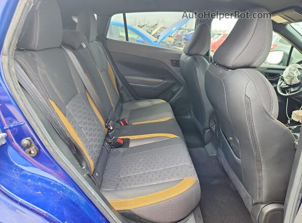 4S4GUHF63R3703368 2024 SUBARU CROSSTREK Blue Rear seats view