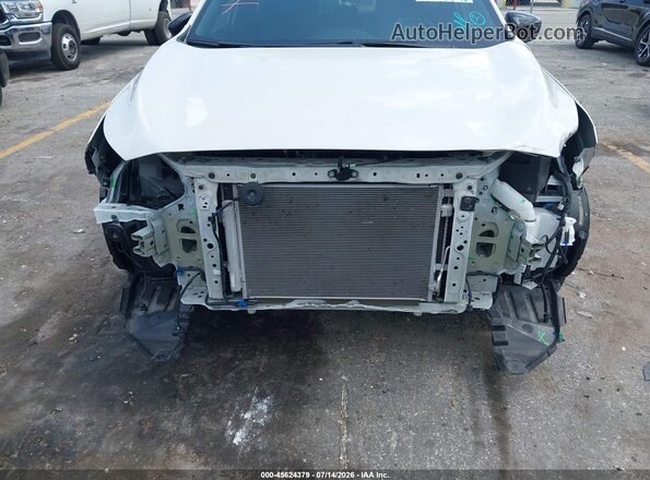 4S4GUHF65R3802600 2024 SUBARU CROSSTREK White Widok z przodu