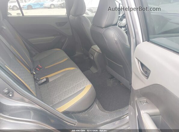 4S4GUHF66R3837467 2024 SUBARU CROSSTREK Gray Widok naklejki z numerem VIN
