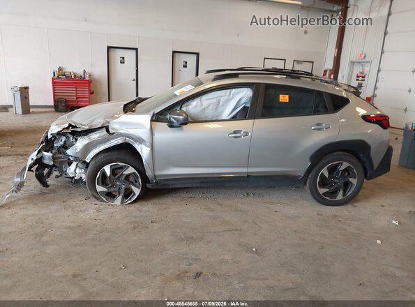 4S4GUHL65R3718894 2024 SUBARU CROSSTREK Silver Սալոնի հետևի տեսք