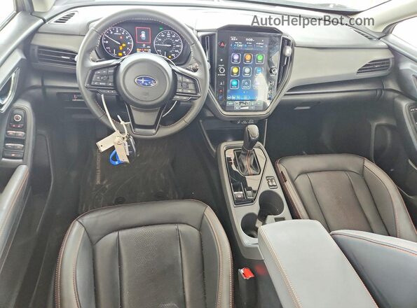 4S4GUHL69S3731329 2025 SUBARU CROSSTREK Gray Առջևի վահանակի տեսք
