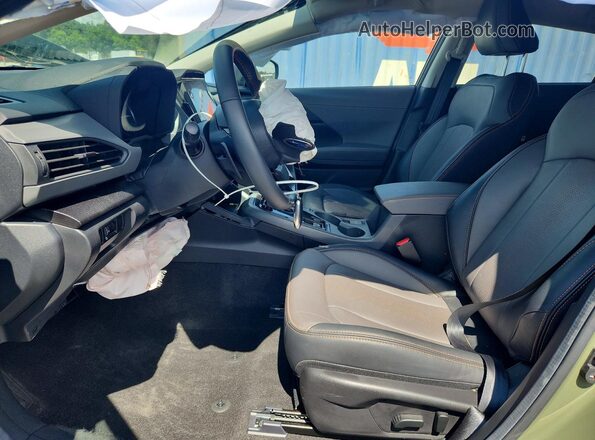 4S4GUHM64S3765144 2025 SUBARU CROSSTREK Зеленый Вид салона спереди