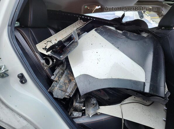 4S4GUHM67R3772180 2024 SUBARU CROSSTREK White უკანა სავარძლების ხედი
