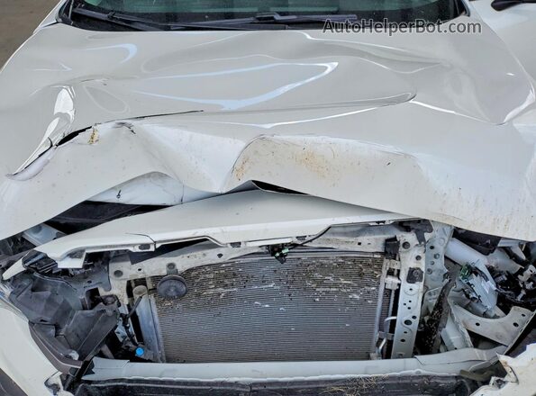4S4GUHM68R3768641 2024 SUBARU CROSSTREK White ძრავის განყოფილების ხედი