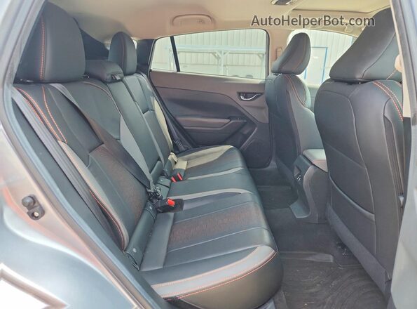 4S4GUHM69R3800481 2024 SUBARU CROSSTREK Серебряный Вид задней части салона