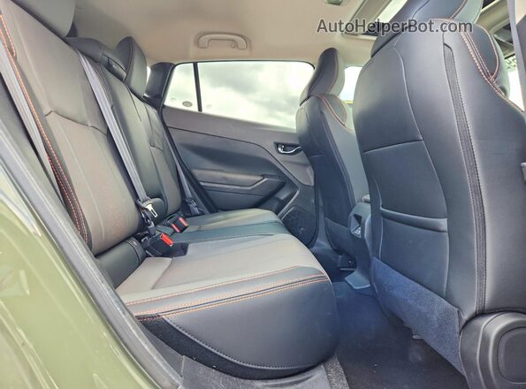 4S4GUHM69S3770047 2025 SUBARU CROSSTREK Зеленый Вид задней части салона