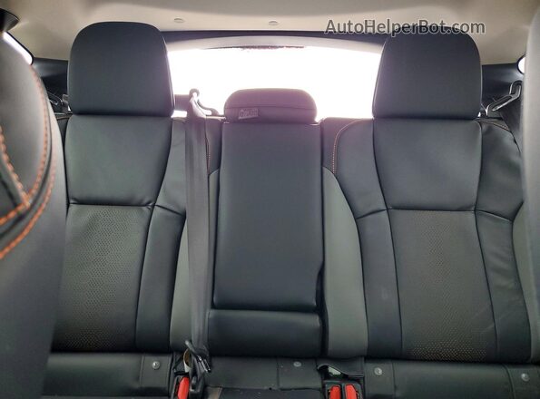 4S4GUHM69T3763004 2026 SUBARU CROSSTREK Green Widok tylnych siedzeń