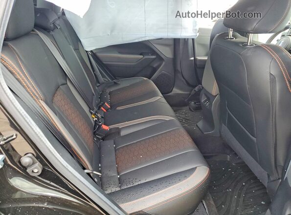4S4GUHM6XS3733878 2025 SUBARU CROSSTREK Gray Rear interior view