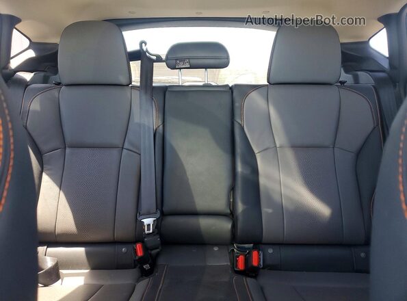 4S4GUHN62R3705100 2024 SUBARU CROSSTREK White Вид задніх сидінь