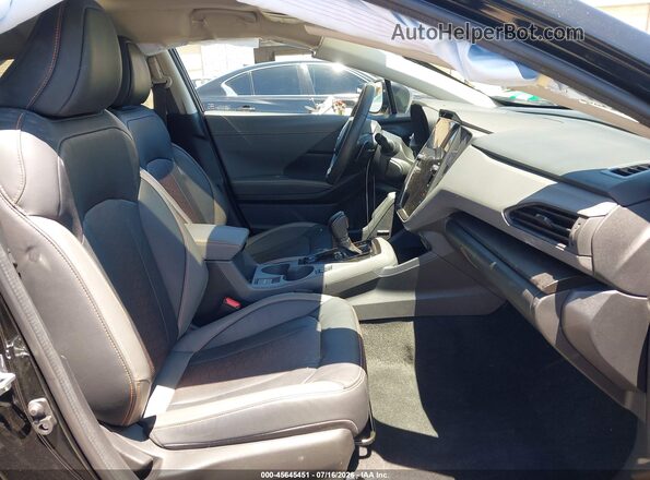 4S4GUHN62R3715111 2024 SUBARU CROSSTREK Black Вид салону спереду