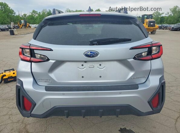 4S4GUHN6XR3779686 2024 SUBARU CROSSTREK Серебряный Вид сзади