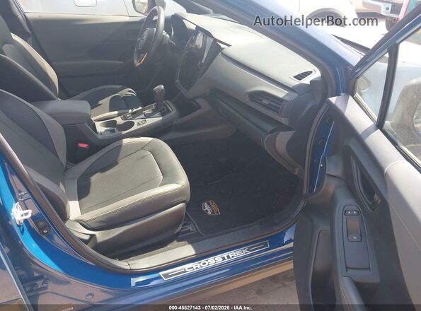 4S4GUHT6XR3729924 2024 SUBARU CROSSTREK Blue Front interior view