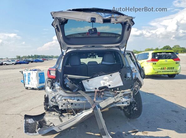 4S4GUHU64R3763534 2024 SUBARU CROSSTREK Silver Rear view
