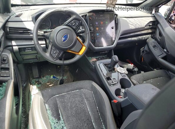 4S4GUHU68R3837795 2024 SUBARU CROSSTREK Черный Вид панели приборов