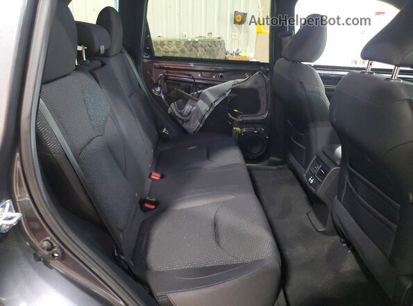 4S4SLDB63T3015700 2026 SUBARU FORESTER Gray Widok tylnych siedzeń