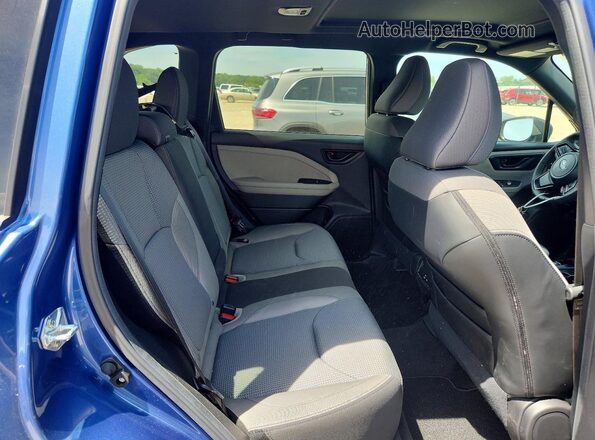 4S4SLDB68T3007530 2026 SUBARU FORESTER Blue Rear seats view