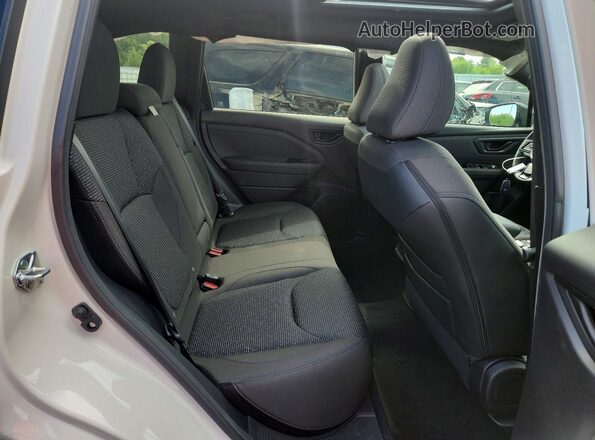 4S4SLDD66T3096365 2026 SUBARU FORESTER White Vista interior trasera