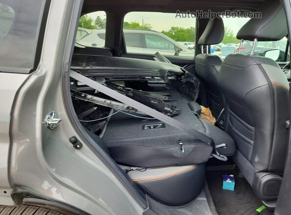 4S4SLDH67T3108176 2026 SUBARU FORESTER Gray Widok tylnych siedzeń