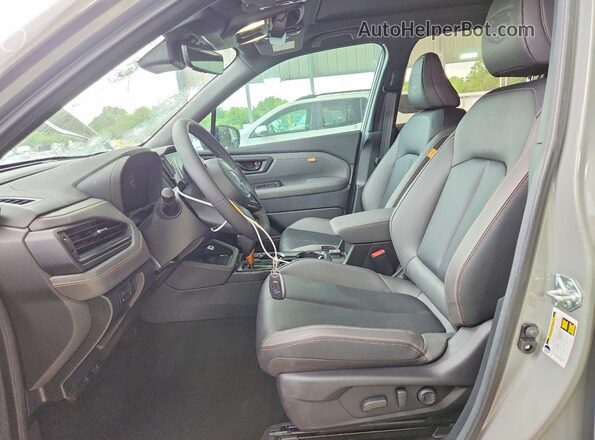 4S4SLDL67T3014791 2026 SUBARU FORESTER Серебряный Вид салона спереди