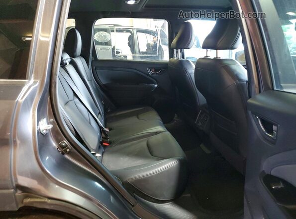 4S4SLDR68T3005721 2026 SUBARU FORESTER Gray Rear interior view