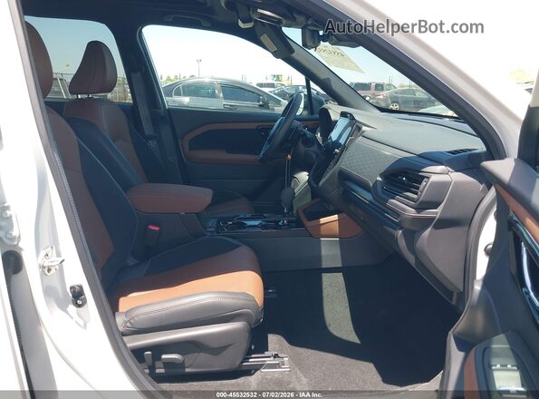 4S4SLDT65T3027409 2026 SUBARU FORESTER White Widok wnętrza z przodu