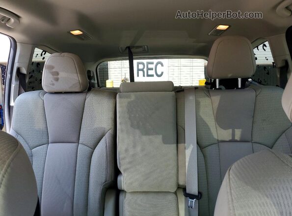 4S4WMACD5R3443982 2024 SUBARU ASCENT Green Rear seats view