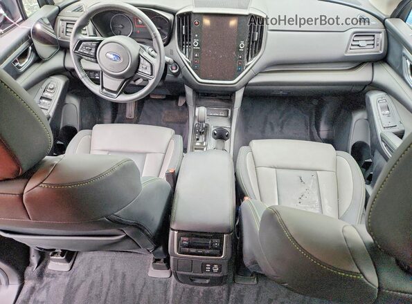 4S4WMAFD0S3412866 2025 SUBARU ASCENT Gray Vista del salpicadero