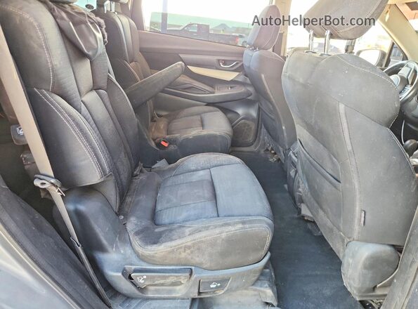 4S4WMAFD8K3470966 2019 SUBARU ASCENT Silver Rear interior view