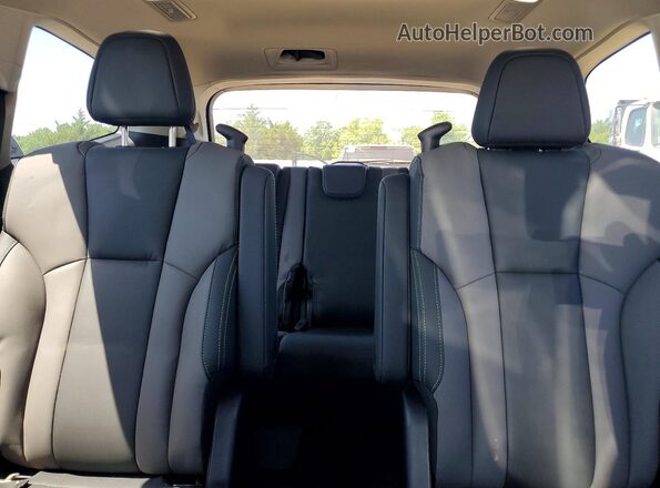 4S4WMAHDXR3426975 2024 SUBARU ASCENT Black Widok tylnych siedzeń
